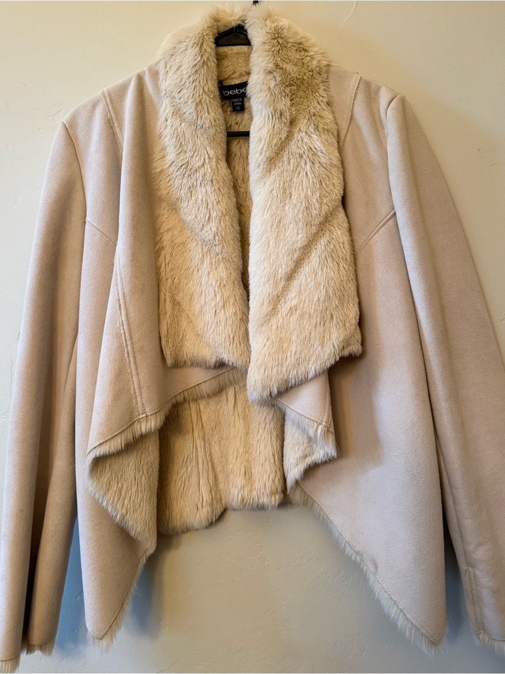 bebe Cream Faux-Fur Trim Draped Cape Jacket